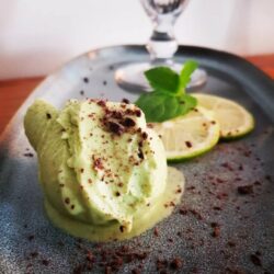 Avocado-Eis