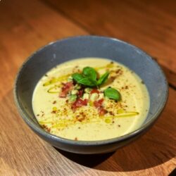 Avocado-Topinambur-Suppe